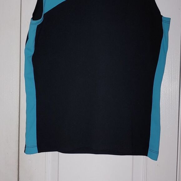 Nike turquoise and black sleeveless shirt Sz M (8/10) NWOT - Picture 2 of 5